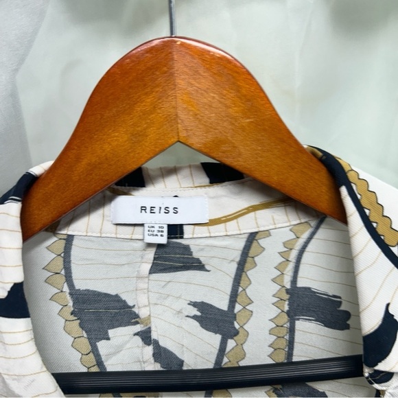 Reiss white dolman sleeves faux wrap blouse size 6 made of flowy viscose - Picture 2 of 11